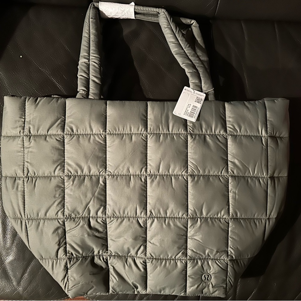 Lululemon Quilted Grid Tote NWT - Grey Sage